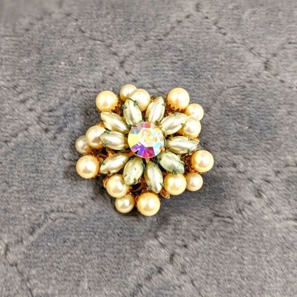 Vintage 50's Faux Pearl w/ AB Crystal Accent Brooche - Picture 6 of 6